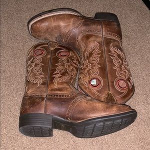 Brazos cowboy boots. Very good condition.